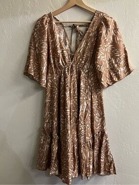 Millibon Brown and White Floral Palm Mini Dress